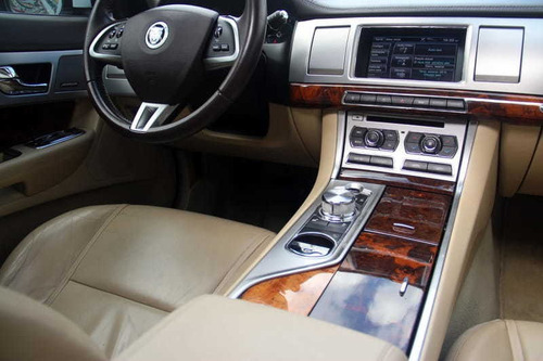 Jaguar Xf 2.0 Pluxury