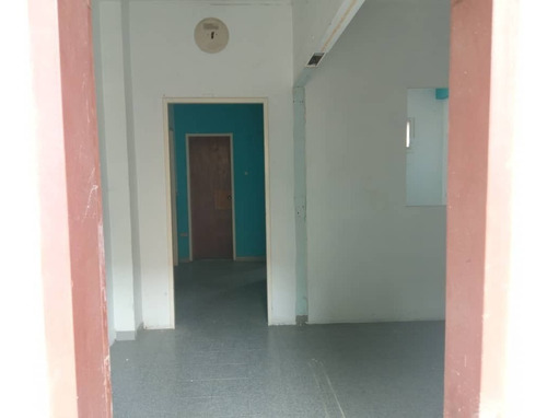 Imagen 3 de 8 de Alquilo Local Comercial En Turmero, Zona Centro. 04243547996