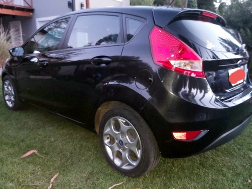 Imagen 9 de 12 de Ford Fiesta Kinetic Design 2013 1.6 Design 120cv Titanium