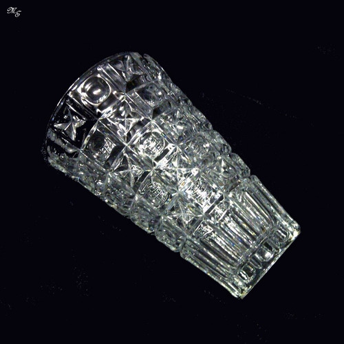 Imagen 2 de 5 de Florero De Fino Cristal Tallado