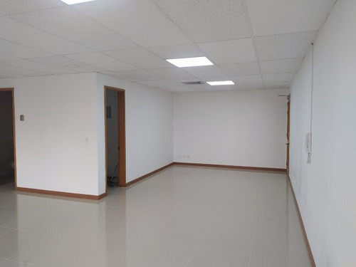 Imagen 2 de 11 de Oficinas En Arriendo Astorga 473-9511