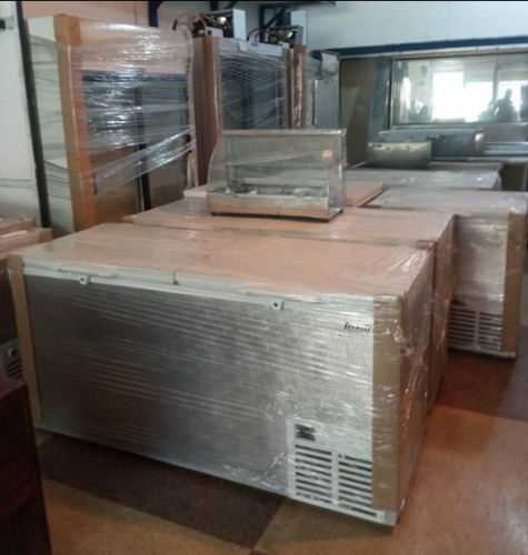 Nevera Exhibidora De 4 Y 6 Puertas Nuevas Invitrel