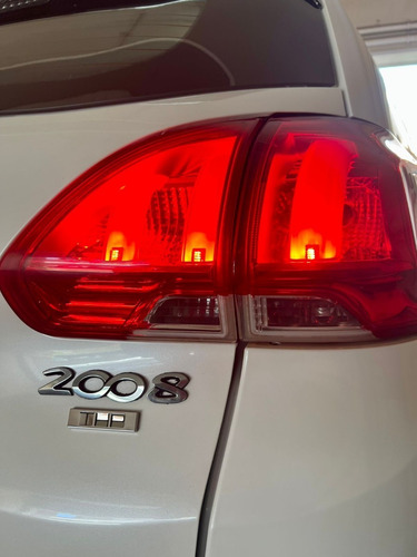 Imagen 9 de 25 de Peugeot 2008 1.6 Sport 2017