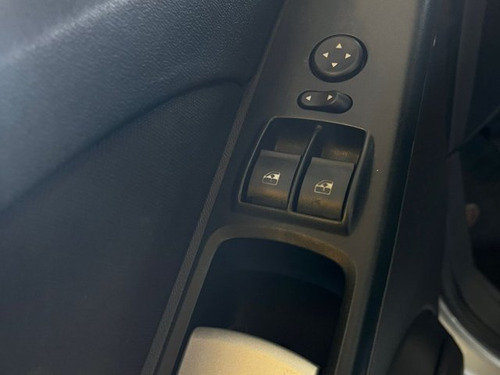 Fiat Idea Idea 1.4 MPI ATTRACTIVE 8V FLEX 4P MANUAL