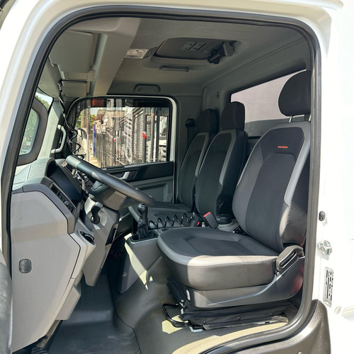 Vw 9-170 Ano 2022 Baú 7m 4x2 Único Dono Financia Até 100%