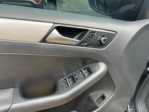 Volkswagen Jetta 2.0T Gli