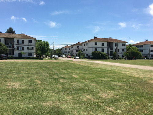 Vendo Departamento En Barrio Cerrado (claypole)