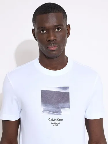 Polera Diffused Graphic Blanco Calvin Klein