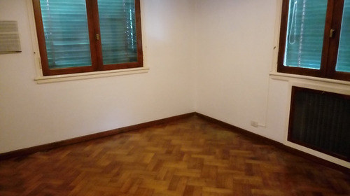 Imagen 4 de 16 de Chalet En Dos Plantas, Barrio Inglés, Hurlingham