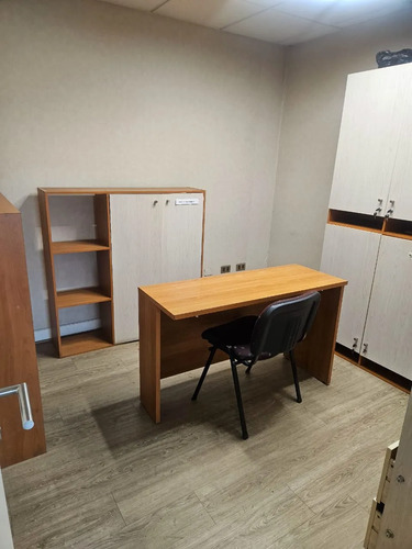 Amplia Oficina En Arriendo - Estoril 120, Las Condes