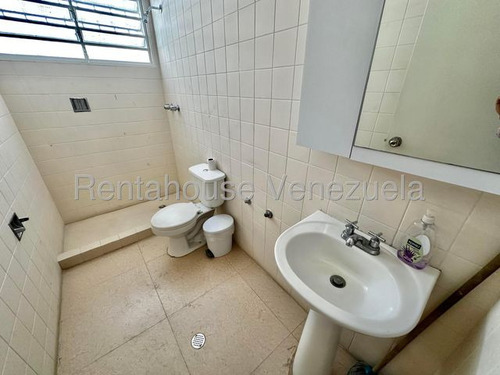 Casa Comercial A Pie De Calle En Alquiler La Trinidad Mls #25-15168 Keiber Hoyer Rah