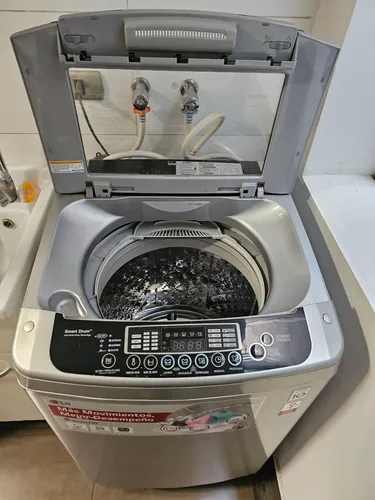 Lavadora LG, 13kg, Smart Drum, Tapa Superior, Inverter. (Usado)