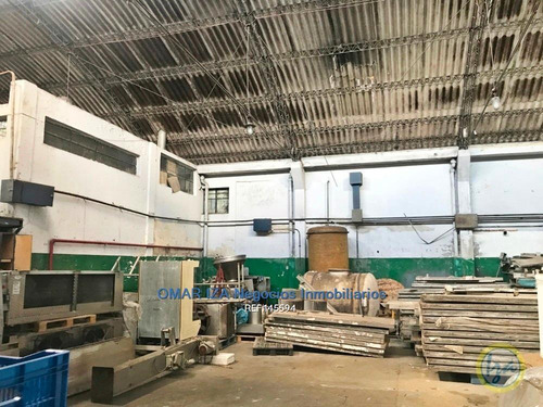 Iza. Venta Local Industrial Sobre General Flores