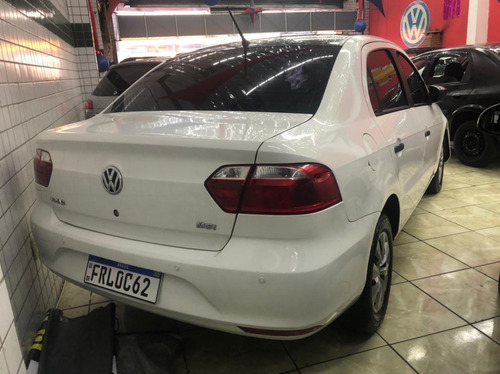 Imagem 2 de 5 de Vw Voyage Trendiline 1.6 2015