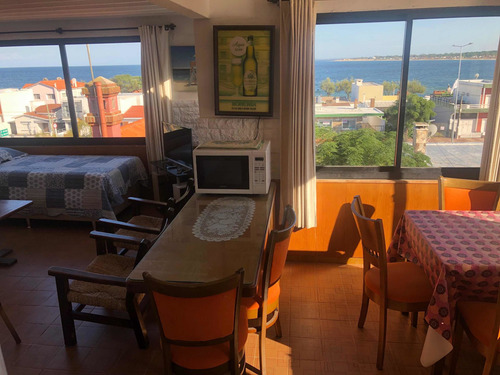 Imagen 5 de 15 de Hermosa Casa Con Barbacoa, Vista Al Mar A Una Cuadra Del Centro