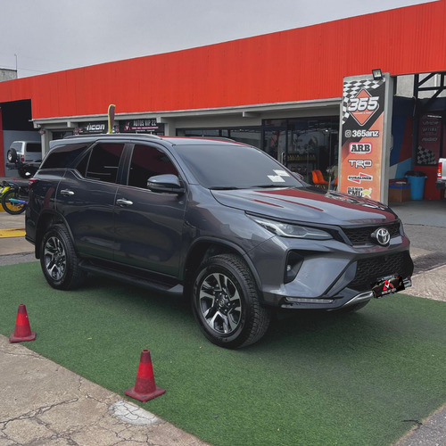 Toyota Fortuner Srx V6