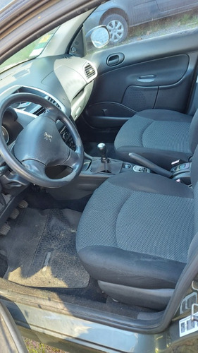 Peugeot 207 Compact 1.4 4p Xs 2011 - Southcar