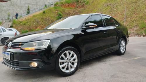 Volkswagen Jetta 2.0 Comfortline Flex 4p Automática