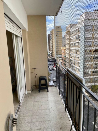 Imagen 6 de 15 de Departamento En Venta De 3 Dormitorios C/ Cochera En Centro