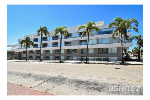Imagen 9 de 16 de Gala Puerto. Excelente Apartamento De 1 Dormitorio A La Venta.