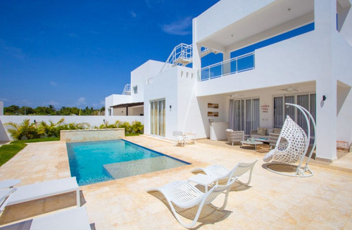 Villa De Lujo Amueblada En Sosua Ocean Village.