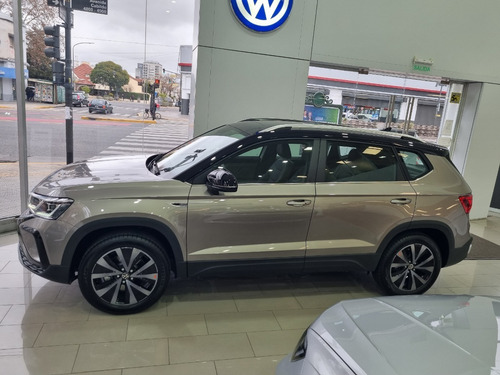 Imagen 7 de 23 de Volkswagen Taos Highline Hero 250 Tsi 0 Km Autotag Vw Nuñ