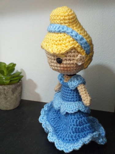 Imagem 3 de 8 de Amigurumi Cinderela