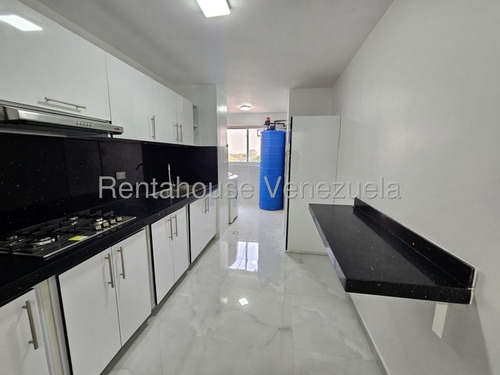 Rent-a-house Vende Hermoso Y Lujoso Apartamento, Piso Medio, Pozo De Agua, El Limón, Estado Aragua, 25-19733 Gf