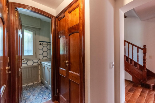 Maravillosa Casa En El Casco Historico De San Isidro Con Vista Al Rio, Lote Soñado De 2.310m2.