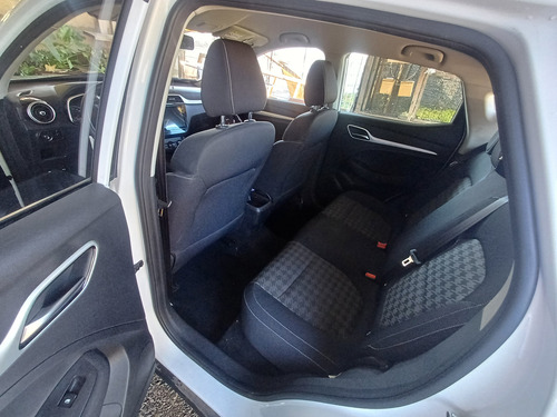 MG Zs 1.5 4at Com