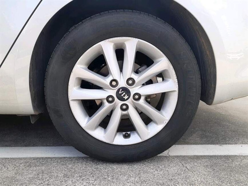 Imagem 12 de 12 de Cerato 1.6 Sx 16v Flex 4p Automático