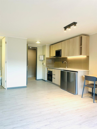 Metro Toesca. Home Estudio. Primer Mes De Arriendo Gratis