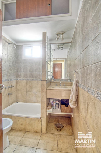 Casa 5 Ambientes, Suite, Playroom, Cochera X 2, Jardín Y Patio.
