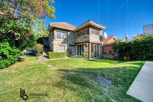 Vendo Casa En Los Troncos Lote 836mt2
