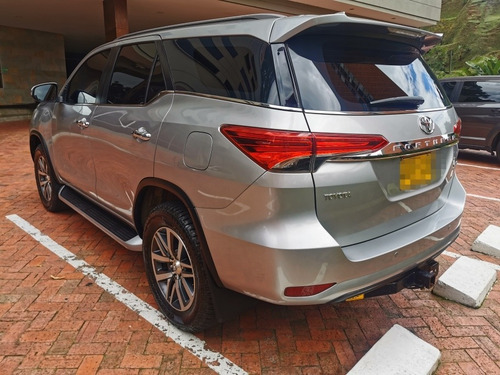 Toyota Fortuner 2.8 4x4 Blindaje 2