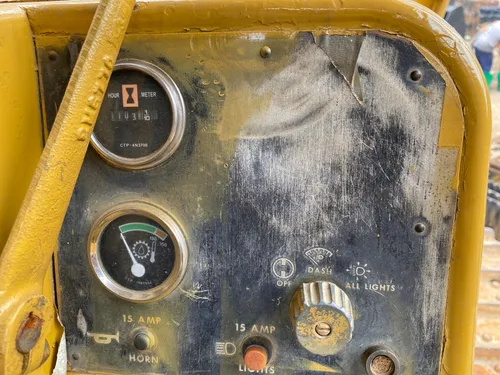 Bulldozer Caterpillar D6d Mod 1980