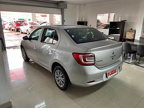 Imagem 4 de 10 de Renault Logan 1.0 12v Sce Flex Zen Manual