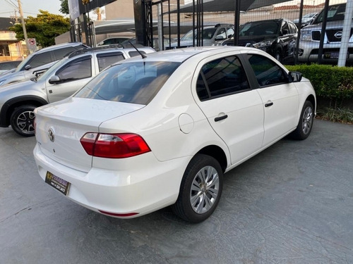 Imagem 5 de 11 de Volkswagen Voyage 1.6 Msi Total Flex Manual