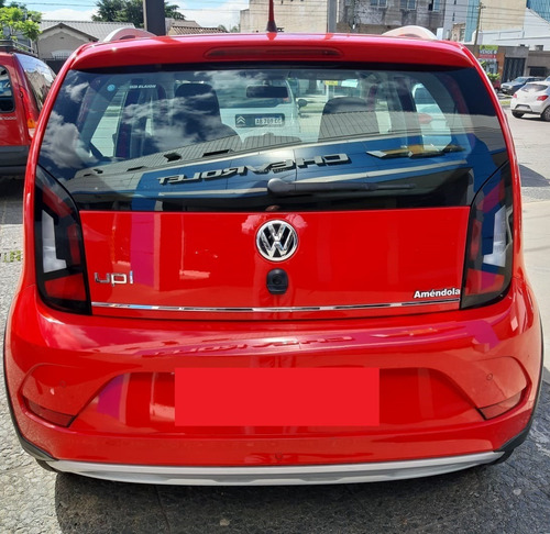 Volkswagen Up Cross 2017 Usado #7