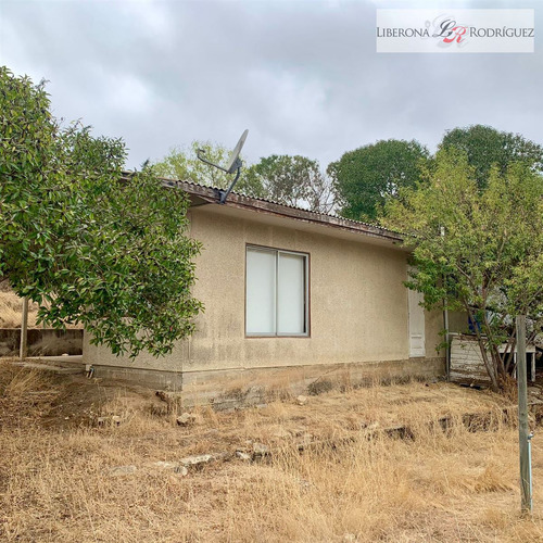Casa En Venta De 8 Dorm. En Quilpué