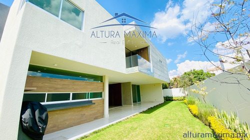 Lujosa Residencia En Venta Condominio Bosque De Los Lagos Zapopan