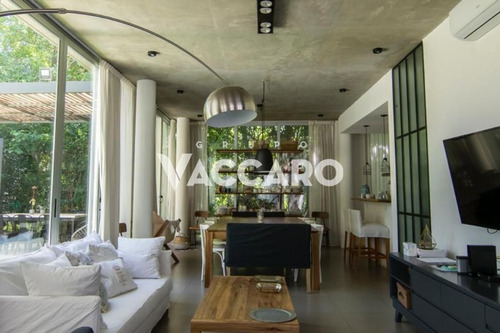 Imagen 4 de 13 de Casa En Venta En Parque Leloir En Condominio