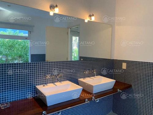 Casa En Alquiler Laguna Blanca Manantiales Punta Del Este Cuatro Dormitorios