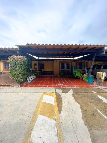 Casa De En Valle De Oro. Plc-933