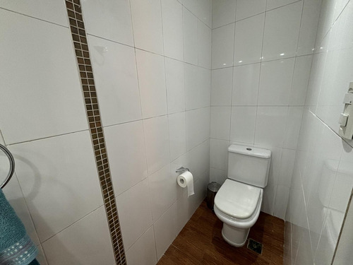 Venta Casa 5 Ambientes Con Cochera, Patio Y Terraza En Parque Chacabuco- Apta Credito