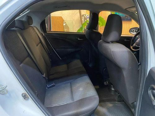 Toyota Etios 1.5 Sedan X