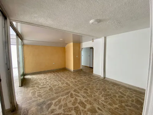 Casa-local En Arriendo En Medellín - Los Colores Cod 64109