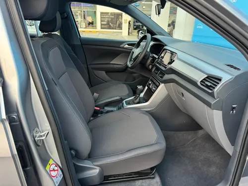 Volkswagen T-Cross 5p Trendline L4/1.6 Aut