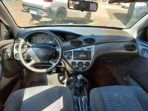 Imagem 12 de 13 de Ford Focus Ghia 2.0 Lfc