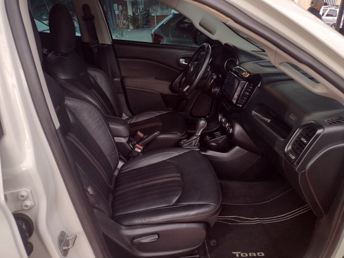 Imagem 9 de 11 de Fiat Toro Freedom 1.8 Flex Automático Couro 2018